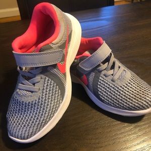 Girls Size 12 Nike Revolution Sneakers